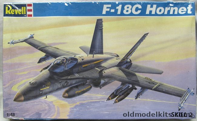 Revell 1/48 McDonnell Douglas F-18C Hornet - US Navy VFA-105 Gunslingers Two DIfferent Aircraft From Desert Storm, 4821 plastic model kit